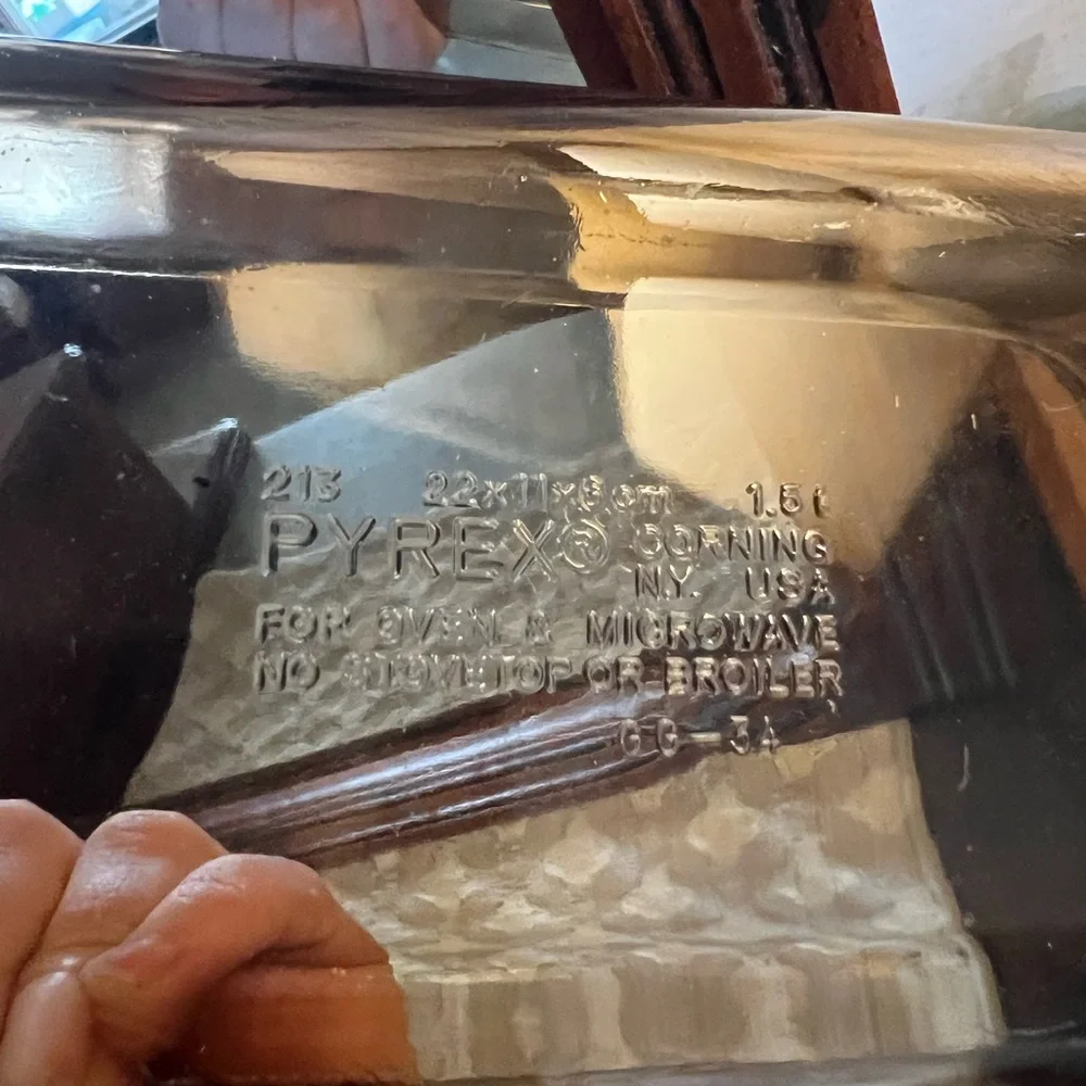 PYREX‎ Classic Vintage All Uppercase Smoke Colored Glass Loaf Pan 10in by 5 in